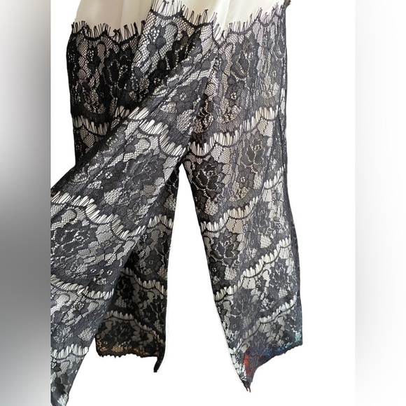 Laundry by Shelli Segal Lace Detail Blouse size 14 - Picture 8 of 8